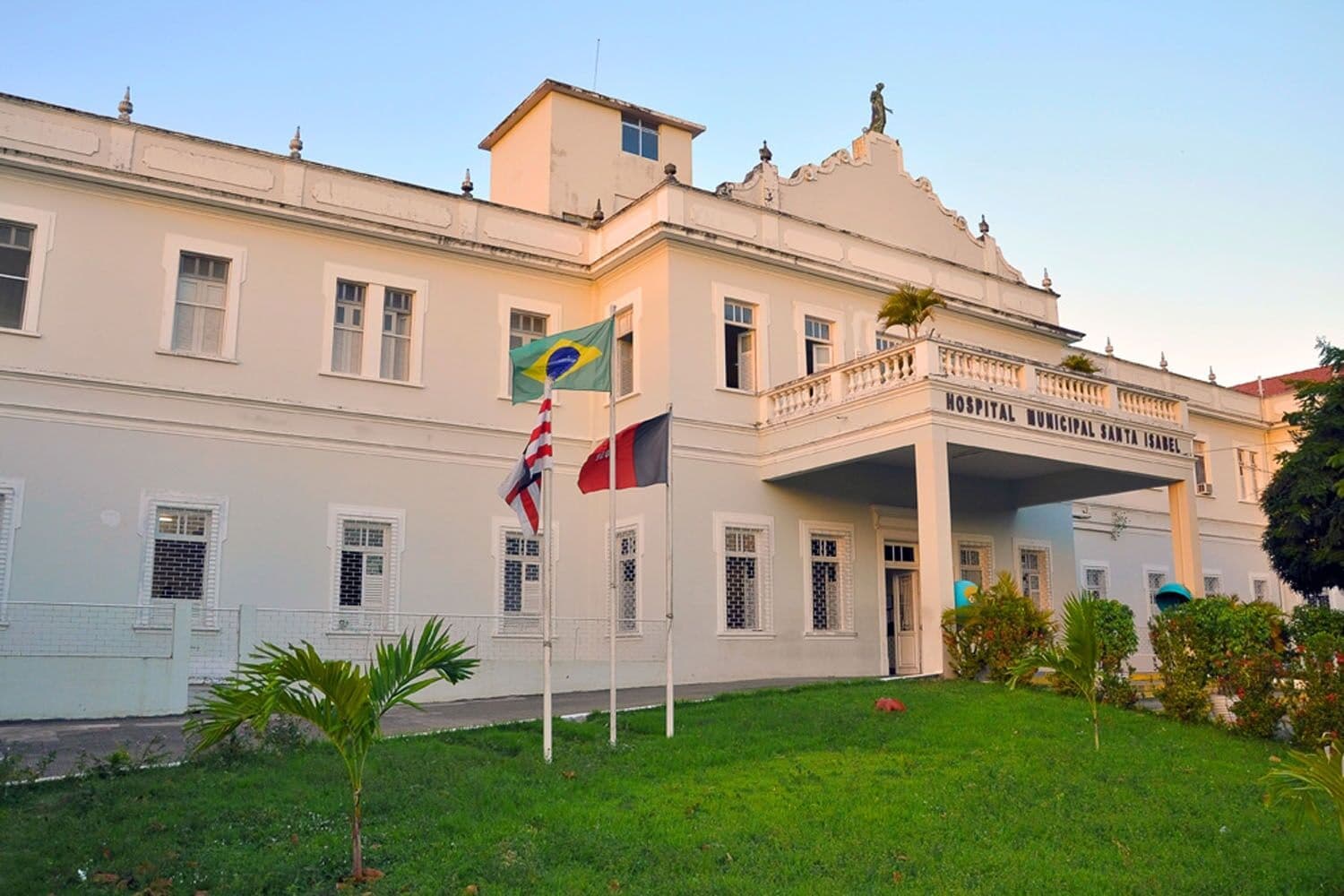 Esposo de diretora do Hospital Santa Isabel também está internado com covid-19