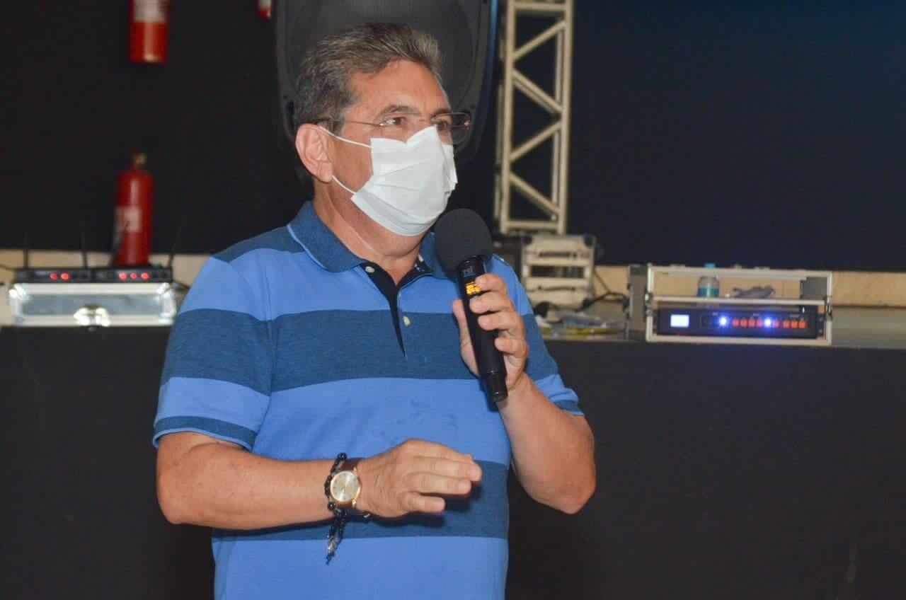 AdrianoGaldino diz que não faz “mais sentido” uso de máscaras em ambientes abertos e assunto será levado aos órgãos de Saúde da Paraíba