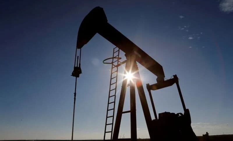 Rússia adverte que preço do petróleo pode chegar a US$ 300; gasolina iria a R$ 18,22 no Brasil