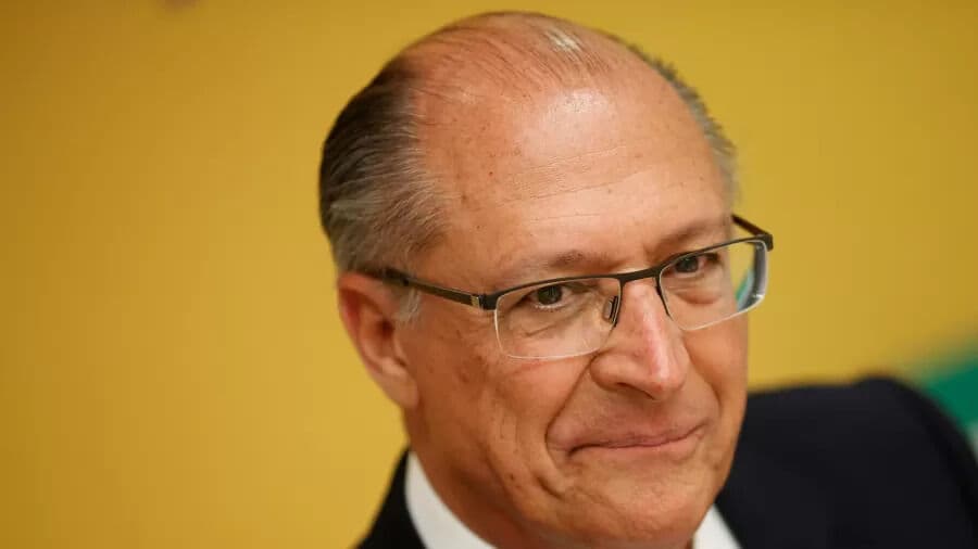 Alckmin diz que bloqueio de R$ 2,9 bi no orçamento da União é “prática de boa gestão”