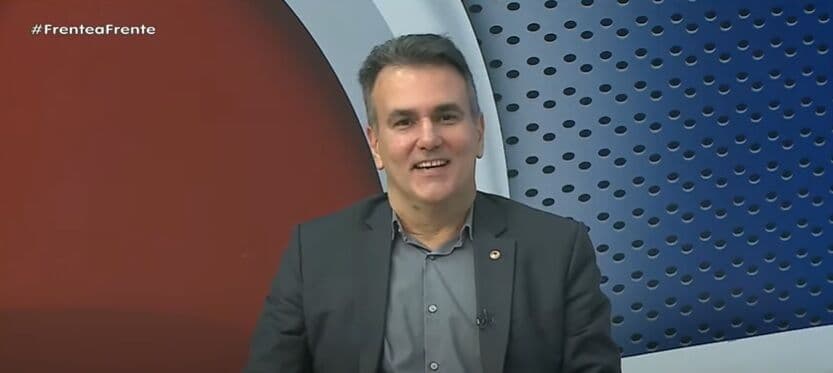 'Parasita do Mito': Sérgio Queiroz diz que não precisa expor fotos com Bolsonaro e que 'papagaios de pirata' usam presidente para poder aparecer