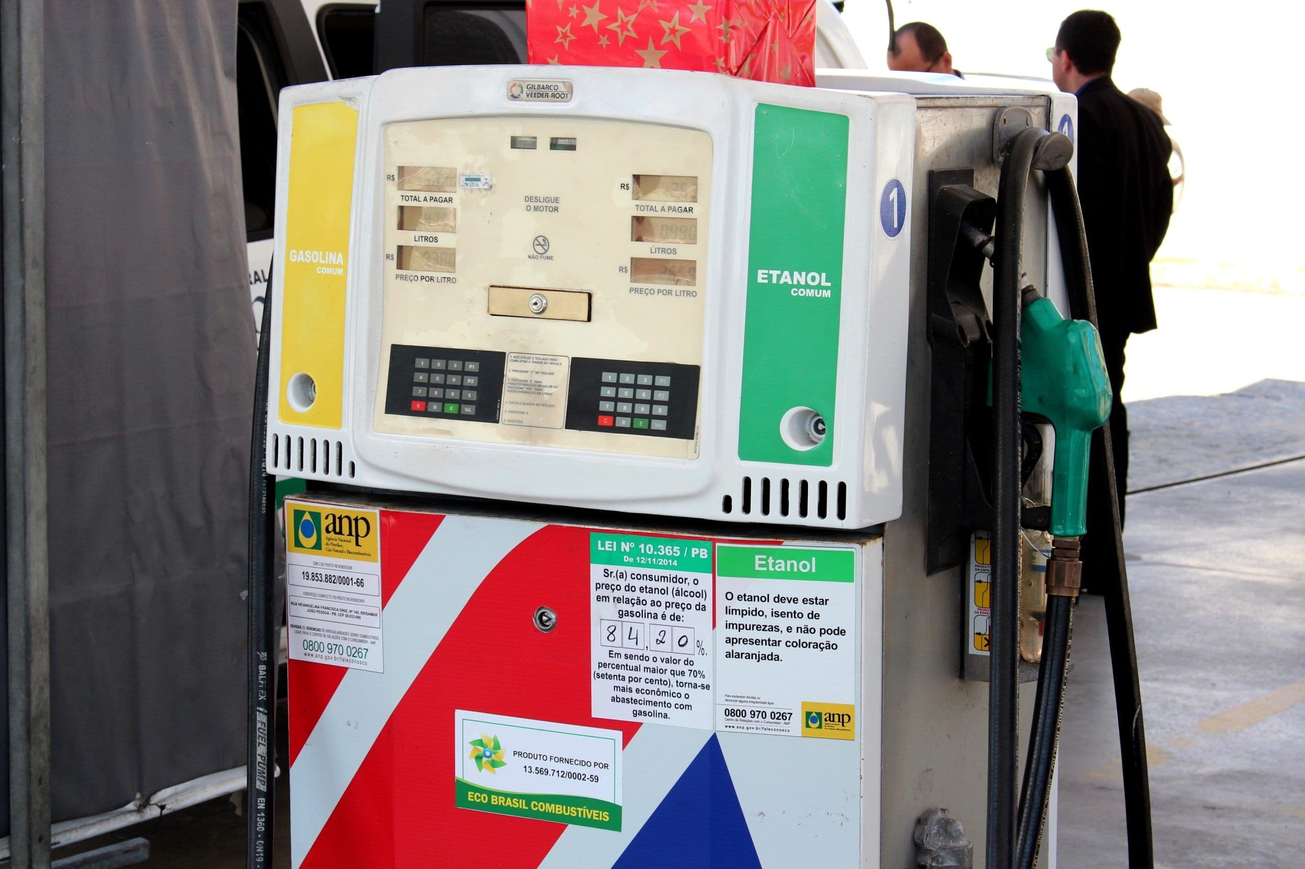 Na Paraíba, litro da gasolina poderá chegar a R$ 7,00 nos postos após reajuste de 18% da Petrobras