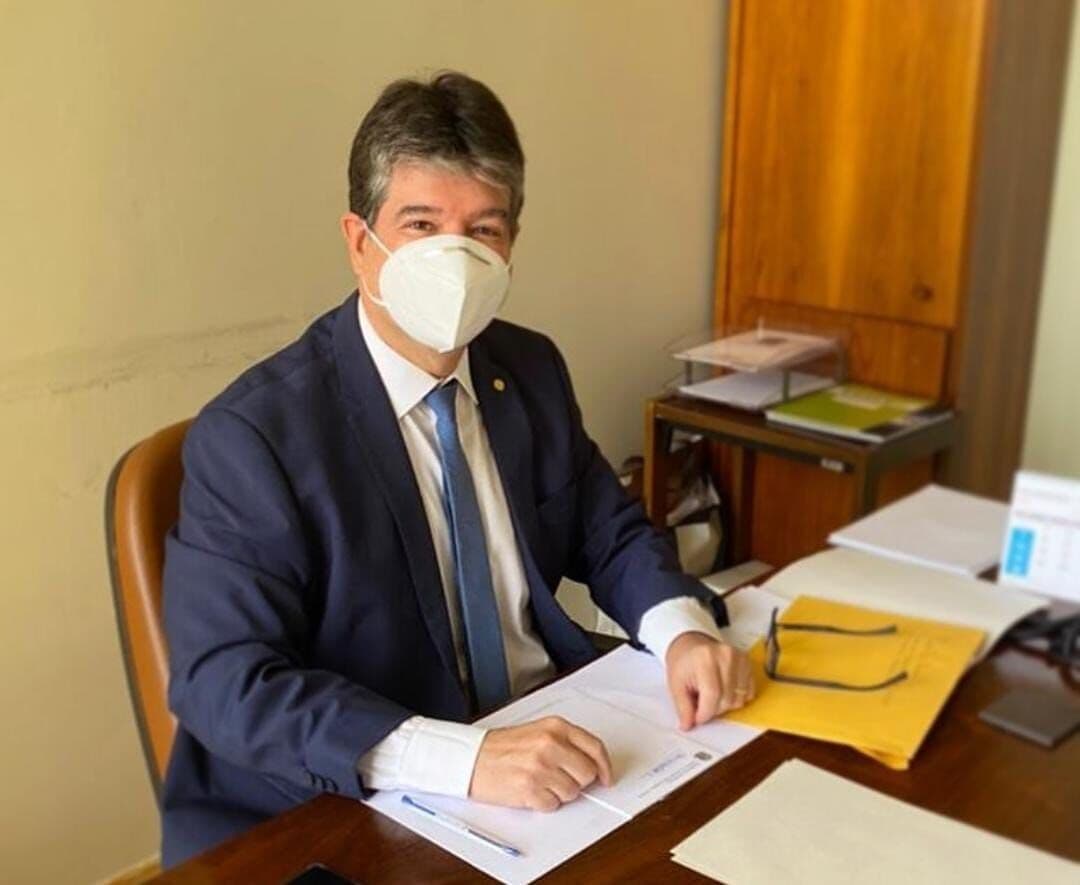 Deputado federal Ruy Carneiro deixa o PSDB e anuncia filiação ao PSC