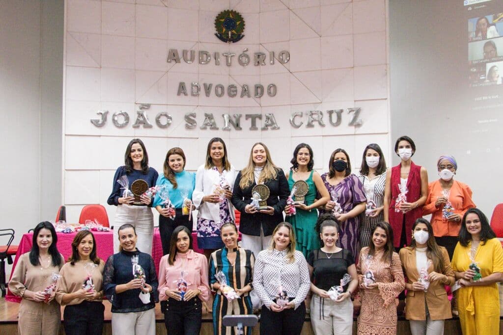 Pela primeira vez da história, mulher preside sessão do Conselho Pleno da OAB Paraíba