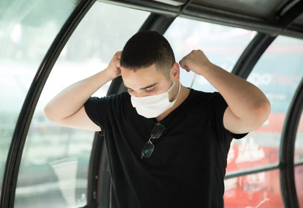 Uso de máscara em local fechado deixa de ser obrigatório em Curitiba a partir desta terça-feira