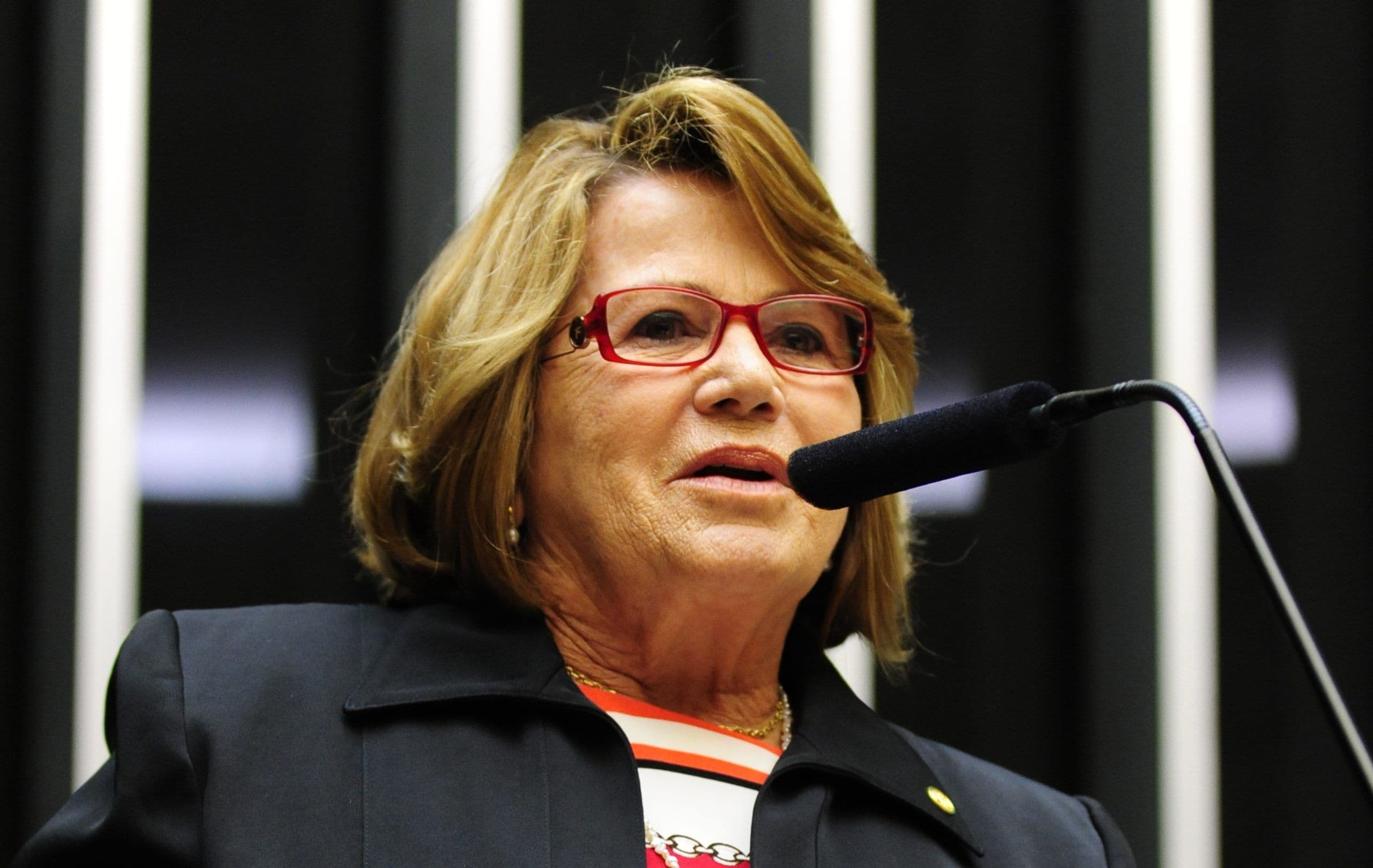 Senadora Nilda Gondim é contra aquisição de vacinas pelo setor privado: ''Só se fosse para entregar ao SUS''