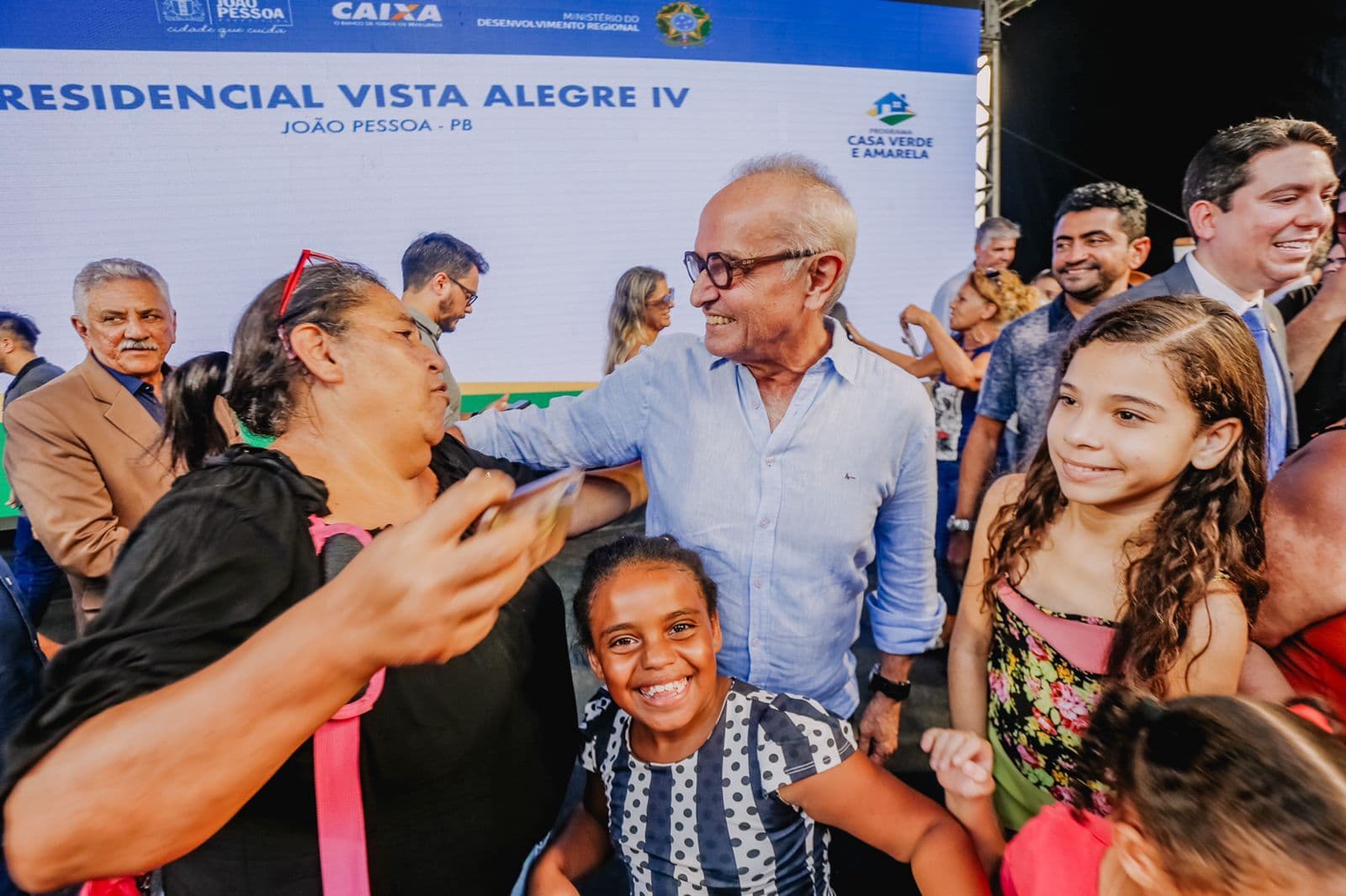 Cícero Lucena e Ministro do Desenvolvimento entregam 192 apartamentos a famílias em situação de risco em João Pessoa
