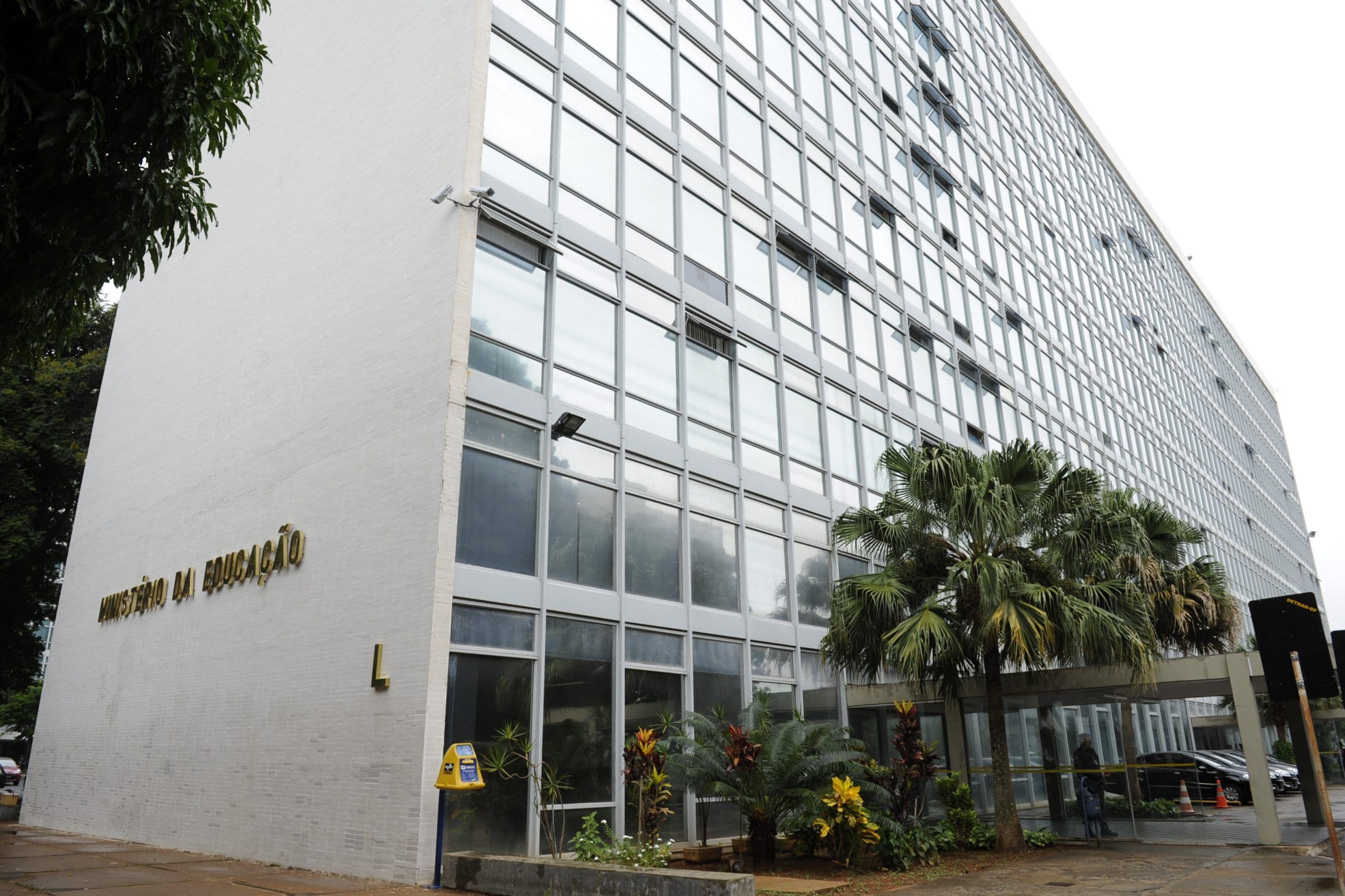 Comissão de Educação atua como CPI e vai ouvir envolvidos em denúncias sobre pastores no MEC