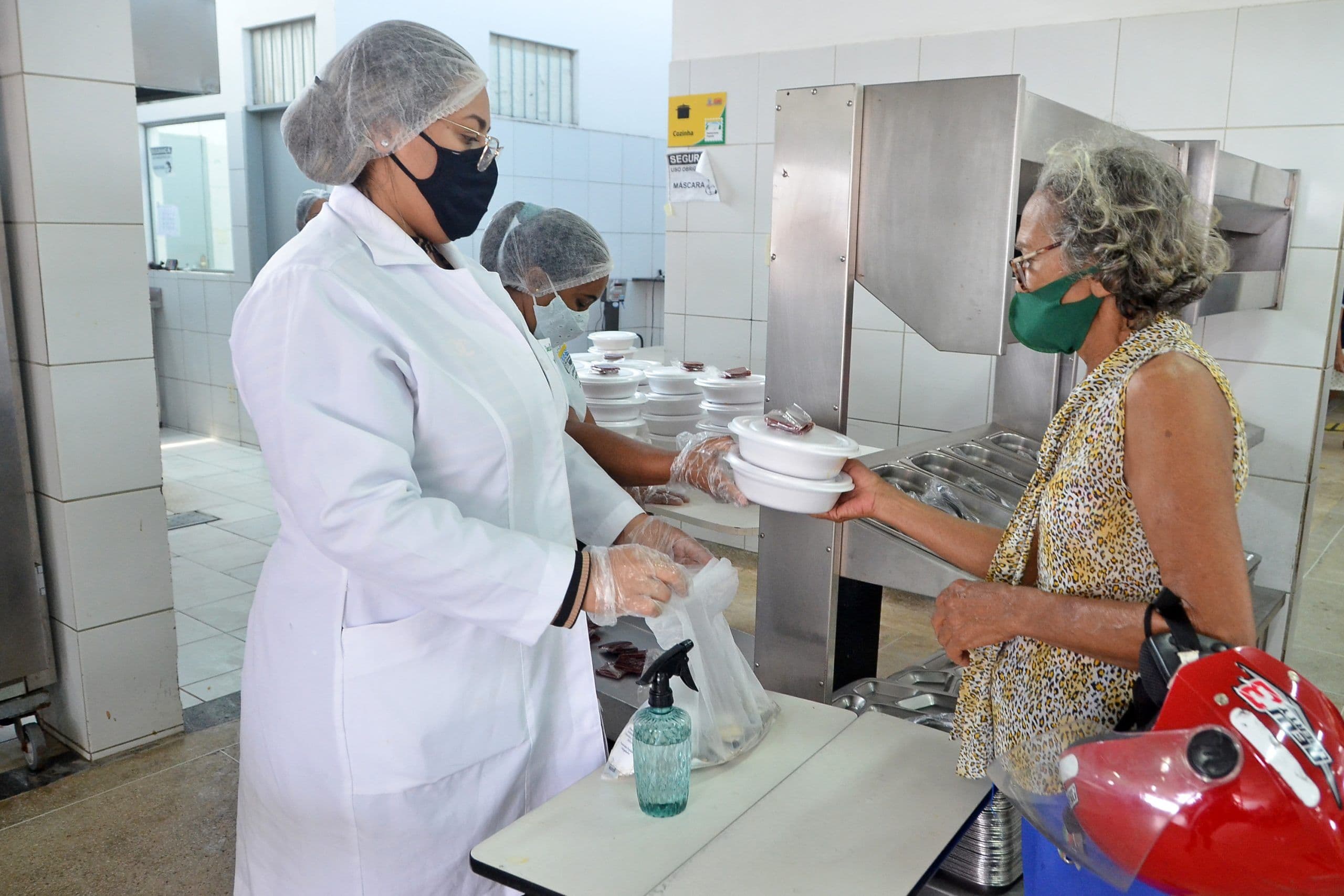 Restaurantes Populares e Cozinhas Comunitárias funcionam normalmente nesta quinta e sexta-feira