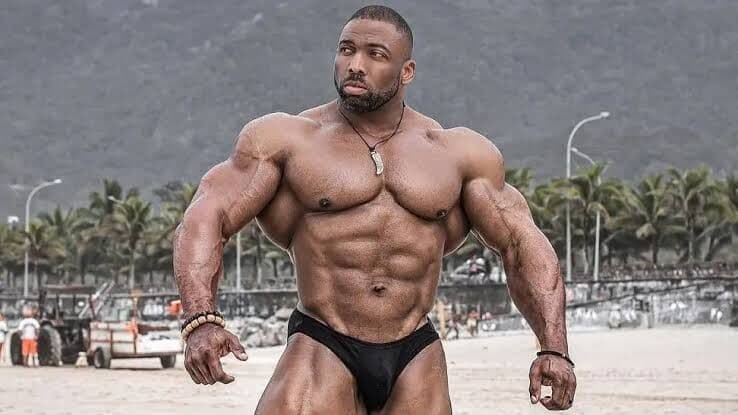 Estrela do fisiculturismo, Cedric McMillan morre aos 44 anos