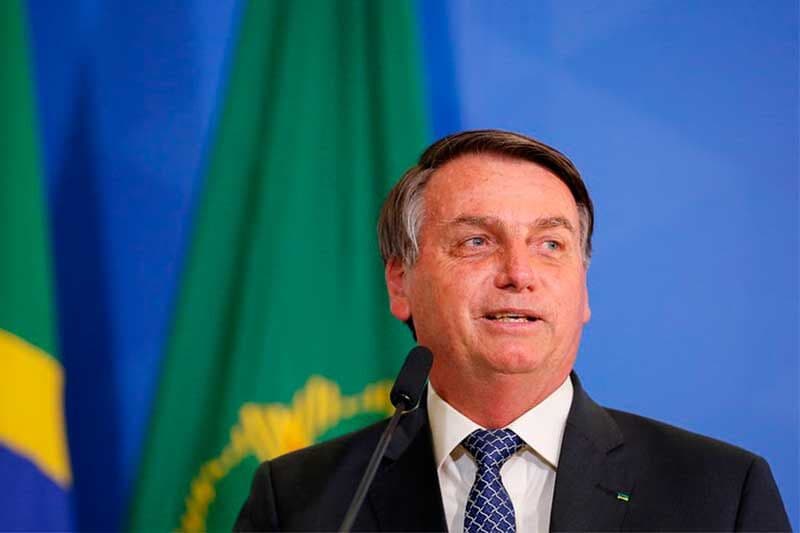 Organizações dizem que perdão dado por Bolsonaro a Silveira é ataque à democracia