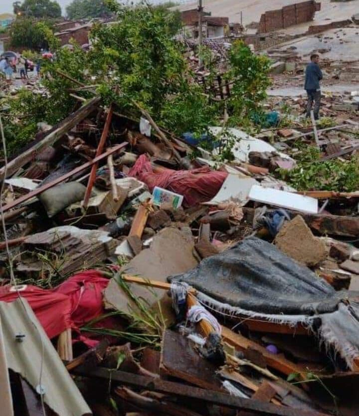 TRAGÉDIA: reservatório de água estoura, destrói casas e deixa pelo menos seis feridos em Pocinhos, na Paraíba