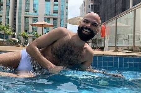 Doutor Peludo: médico divulga sexo com pacientes dentro de consultório