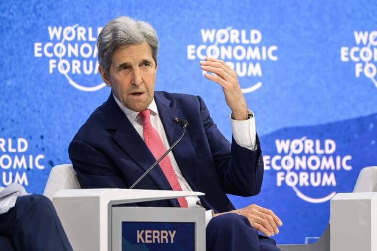 Kerry diz que parar desmatamento da Amazônia é crucial e EUA trabalham de perto com Brasil