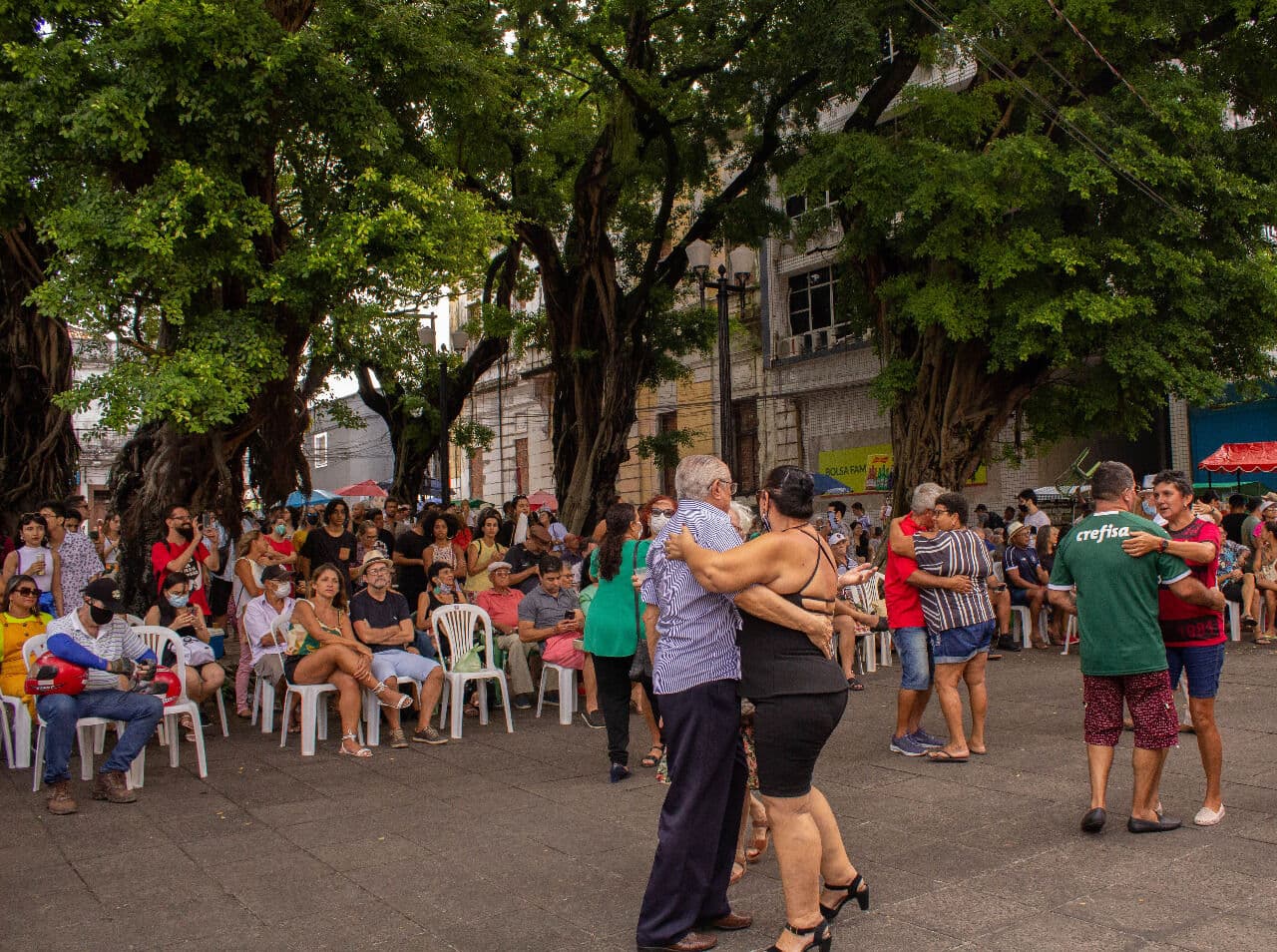 Roberto do Valle e Os Chorões apresentam chorinho autêntico na Praça Rio Branco, em João Pessoa