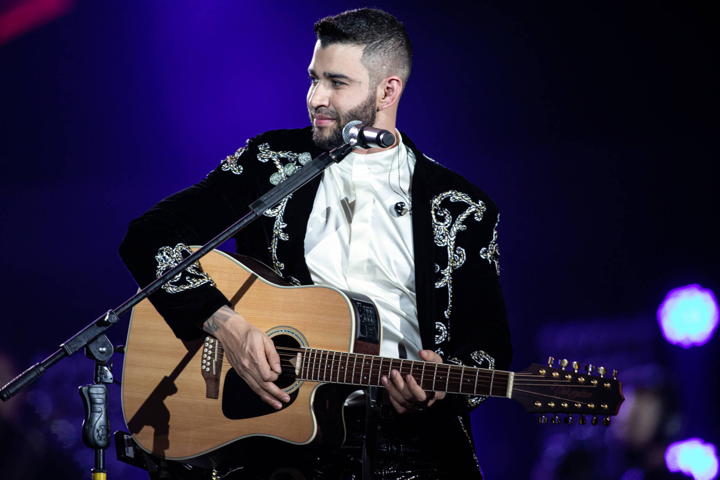 Gusttavo Lima se defende de críticas por show de R$ 800 mil pago por prefeitura