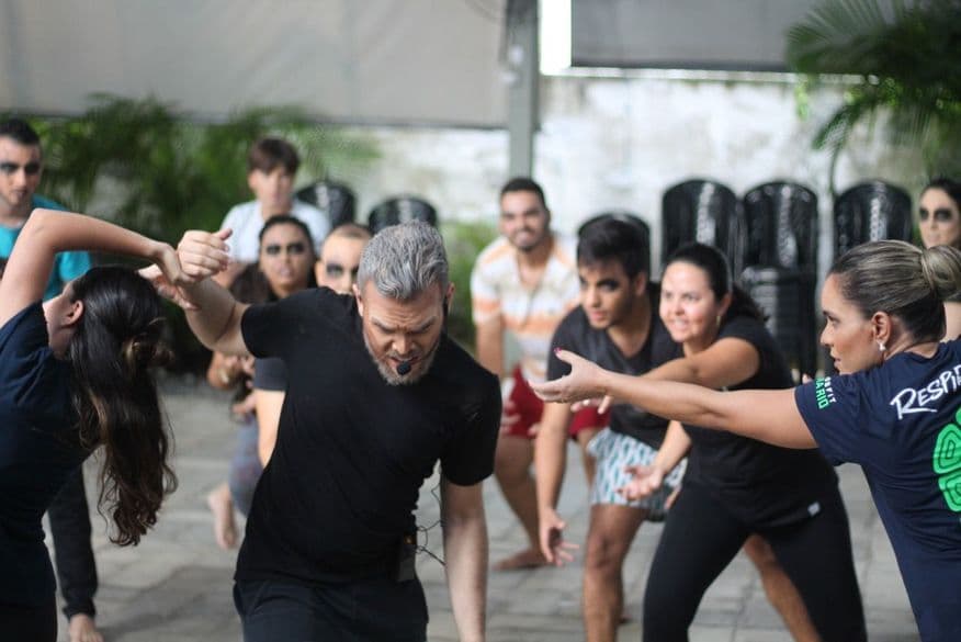 Musical católico 'Benedictus' leva a história de São Bento ao Teatro Pedra do Reino