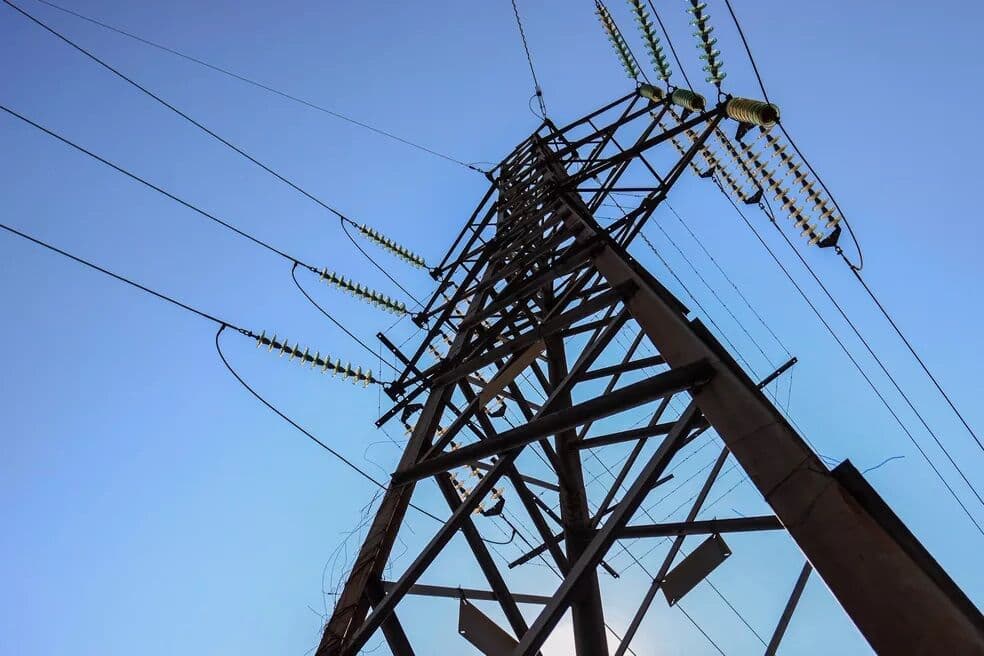 Senado aprova projeto que prevê devolução de tributos e redução no valor da conta de luz