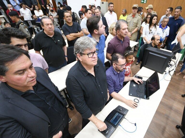 João Azevêdo inaugura Centro Integrado de Comando e Controle e Sertão ganha equipamento referência para a Segurança Pública do Nordeste