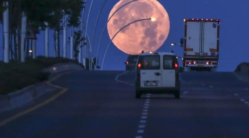 “Lua de morango” ilumina o céu durante esta semana