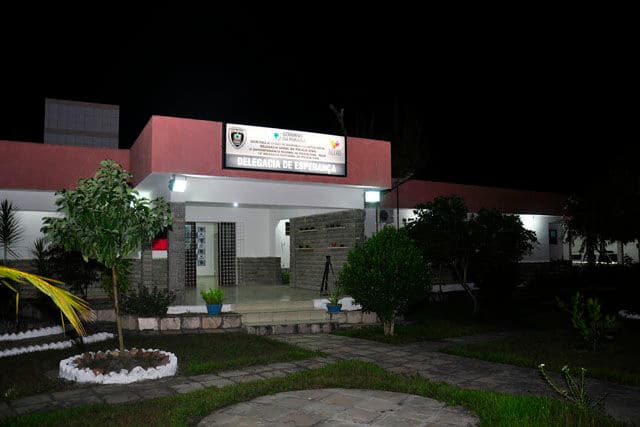 Criança de três anos é estuprada e tio tenta matar suspeito com um facão