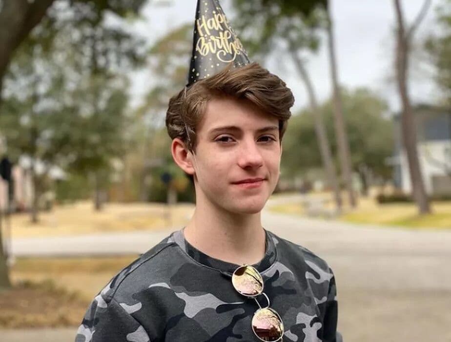 Ator de 18 anos indicado ao Emmy, Tyler Sanders é encontrado morto em casa