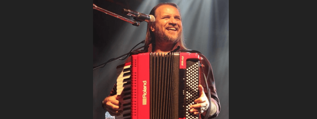 Dorgival Dantas, Forró da Live e Tiago Arraes fazem shows gratuitos neste fim de semana; confira onde e programação completa