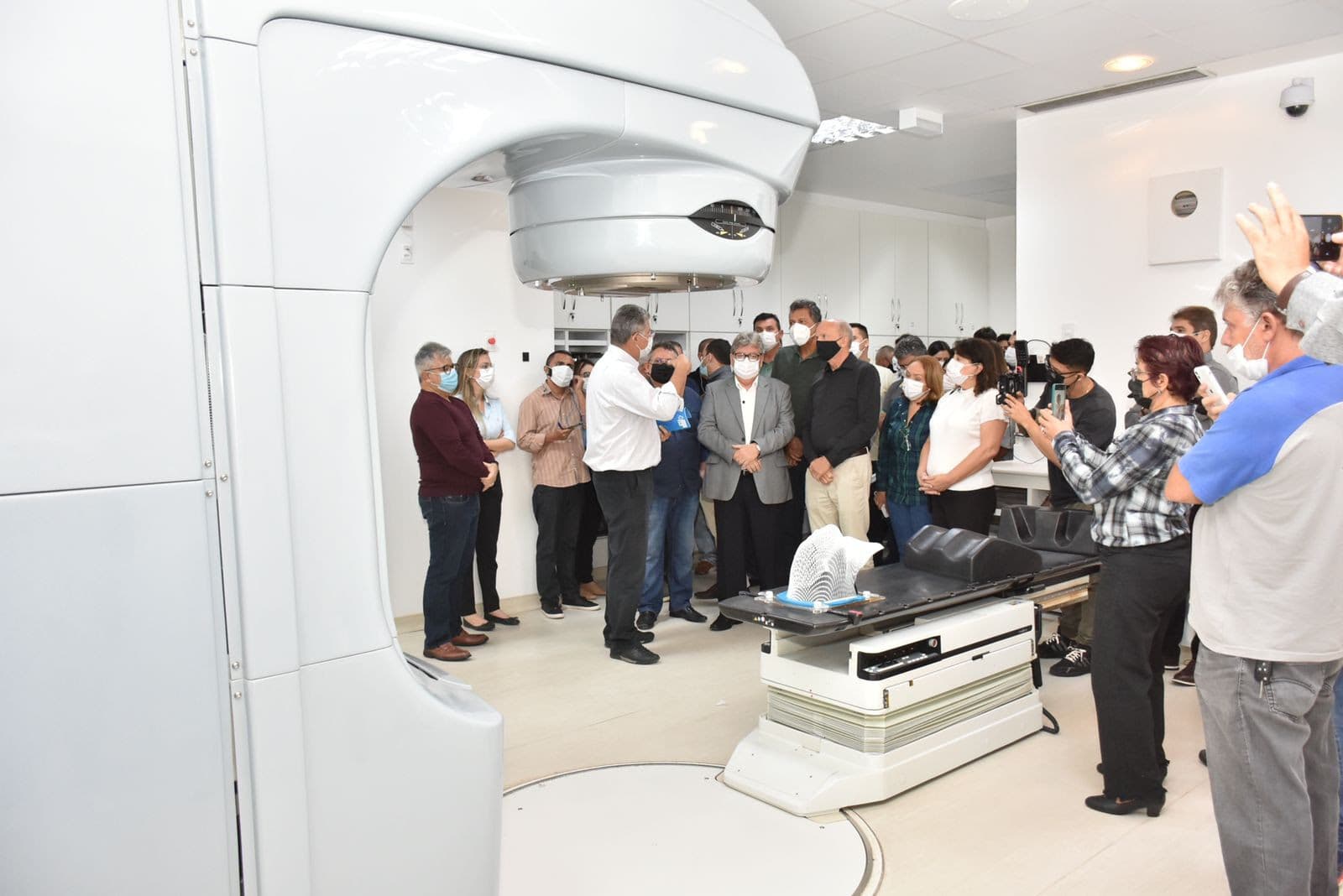 João Azevêdo assina convênio com Hospital da FAP e assegura atendimento à população de Campina e região