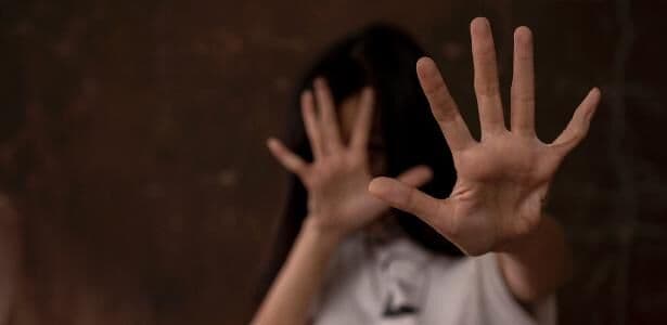 Avó acusada de torturar neto diz que o irmão da criança, de quatro anos, que agredia a vítima