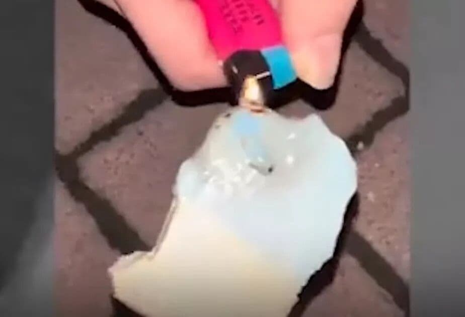 Sorvete que não derrete em altas temperaturas ou quando exposto ao fogo causa polêmica na China