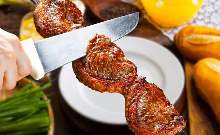 Agente da PF come picanha, toma 16 chopps, se nega a pagar e vai preso