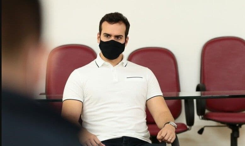 Lucas Ribeiro é cotado para vaga de vice na chapa de João Azevêdo e diz que está à disposição do Progressistas: "estarei somando"