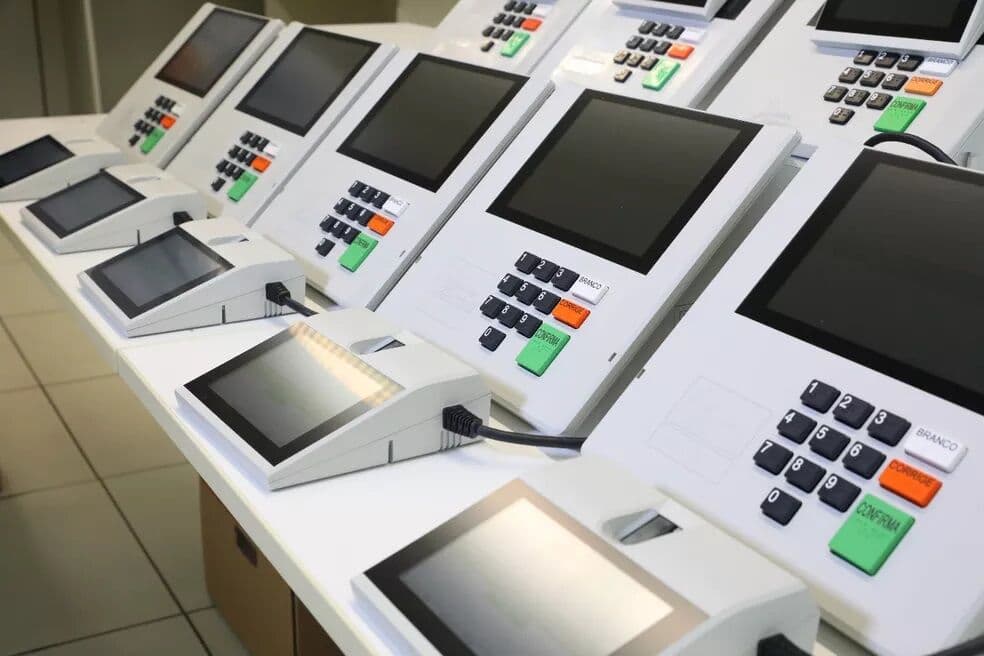 Com aumento de eleitores de 16 e 17 anos e de mais de 70, total de aptos a votar será recorde, diz TSE