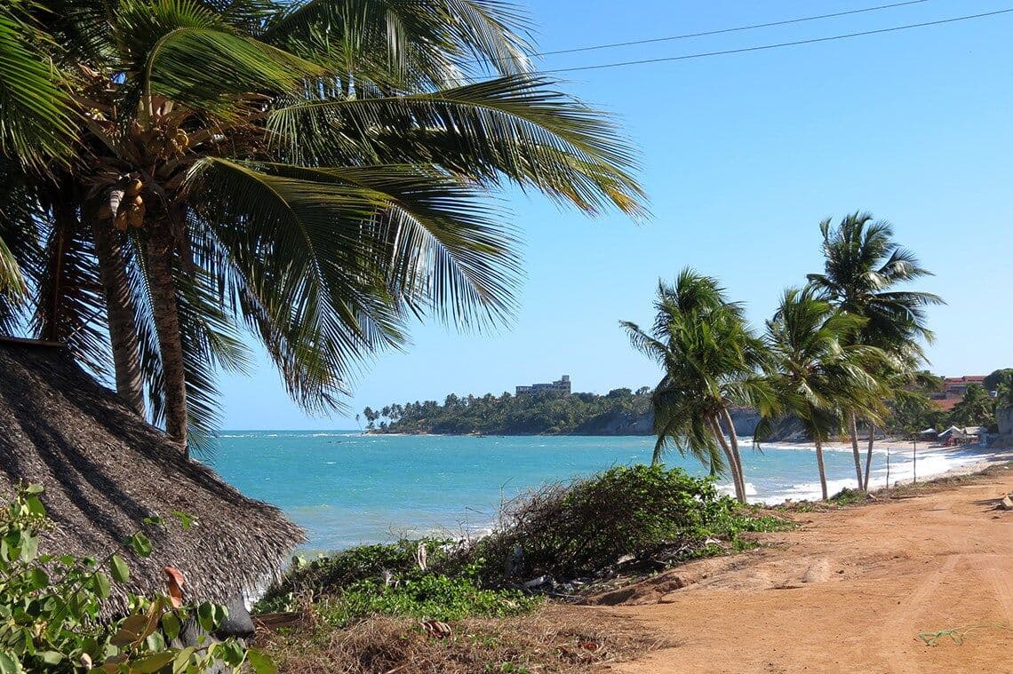 Justiça Federal na Paraíba fará leilão com oferta de fazenda, lotes na Praia de Jacumã, carros e motos