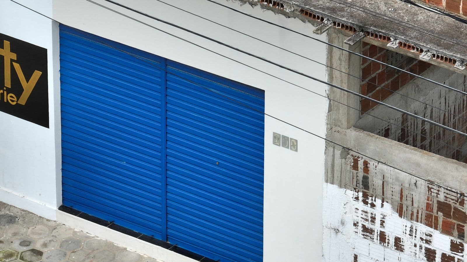 Sistema S contratou quase R$ 1 milhão com empresas sem funcionários; uma delas de parente de diretor do Senai