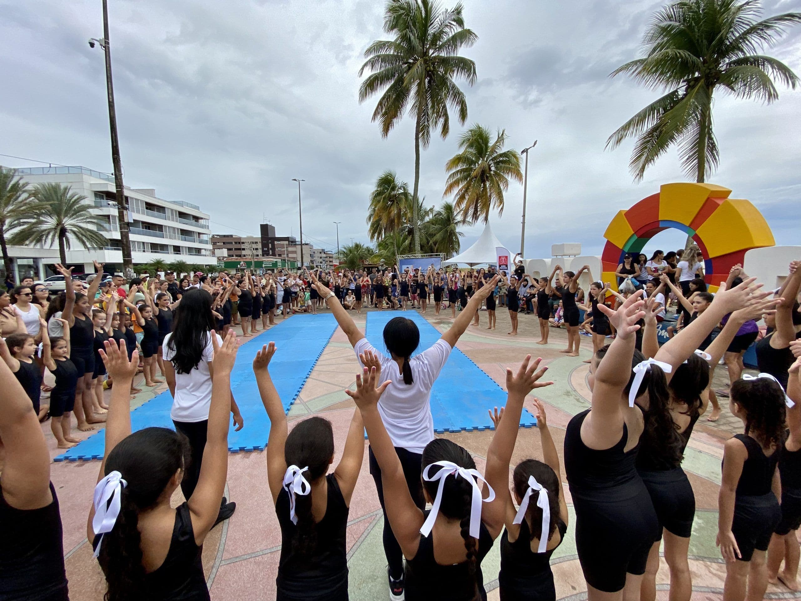 Festival João Pessoa Fitness lota Busto de Tamandaré com aulas de ginástica artística, dança e funcional