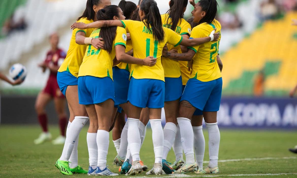 Seleção encara Colômbia em busca do 8º título da Copa América Feminina