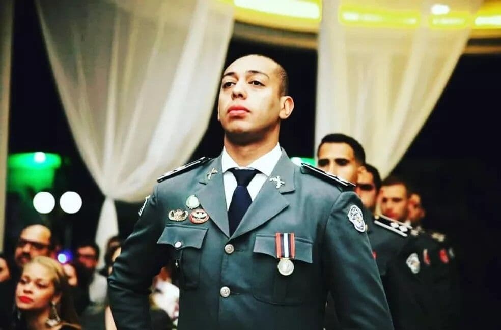 Policial militar suspeito de atirar em campeão mundial de jiu-jítsu é preso após decisão da Justiça