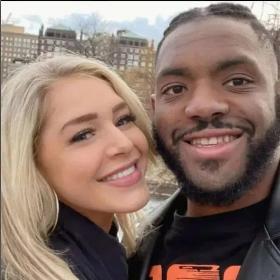 Modelo do OnlyFans é presa por ter matado o namorado com uma faca nos EUA