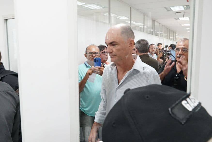 Juiz determina que Ricardo Coutinho e irmãos expliquem compra de imóveis na Paraíba, alvo de denúncia do Gaeco na Calvário