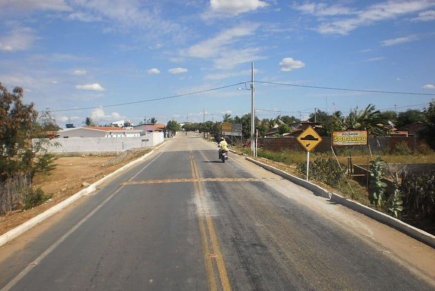 TCE intima ex-prefeito de Belém do Brejo do Cruz para explicar pagamento de mais de R$ 9 mil a possível funcionária fantasma