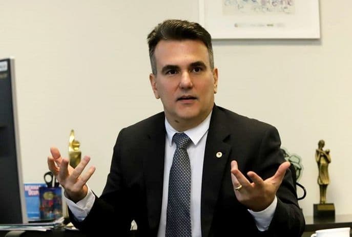 Sérgio Queiroz desaprova fala de Lula sobre Holocausto: "Como brasileiro, pediria que o presidente se retrate"