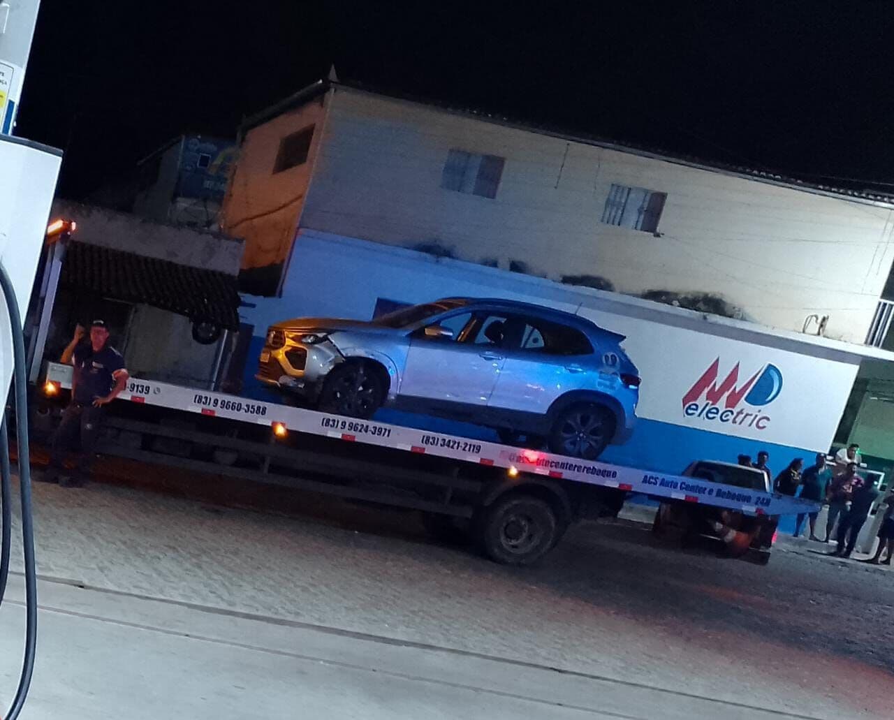 Homem é detido com R$ 173 mil em dinheiro vivo e santinhos dentro de carro após acidente em Santa Luzia