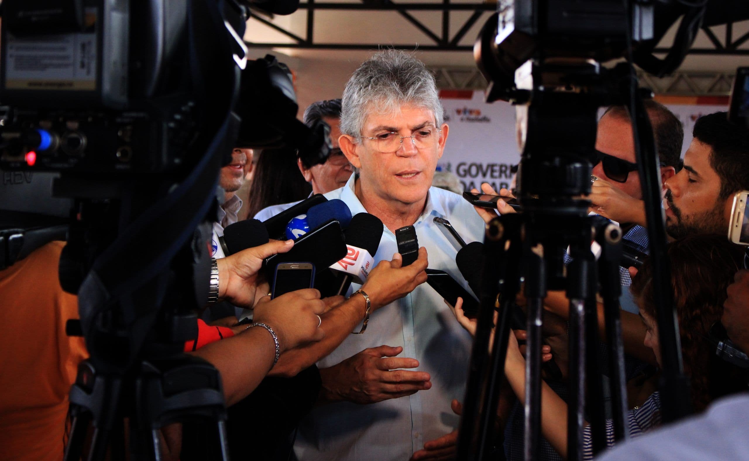 Imprensa nacional repercute áudio de Ricardo Coutinho dizendo que STF decidirá a seu favor