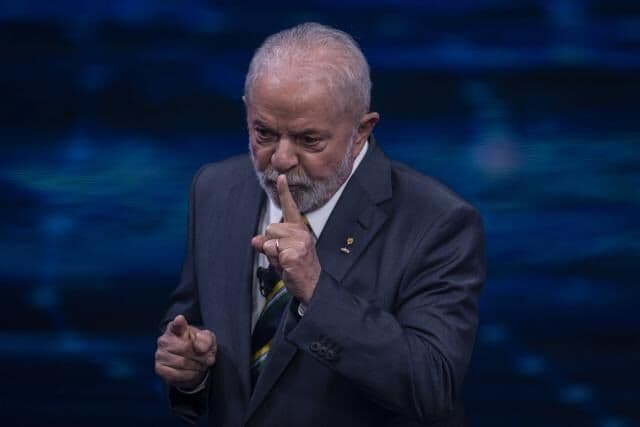 Lula diz que, se eleito, Brasil passará por um processo de reconciliação