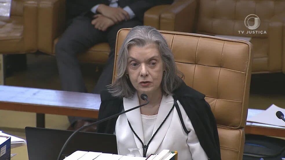 'Agruras que vão além de qualquer civilidade', diz Cármen Lúcia no STF após sofrer ataques de Roberto Jefferson