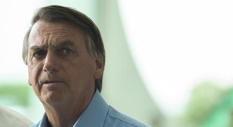 Campanha de Bolsonaro vai contratar auditoria para atestar denúncia sobre inserções em rádios