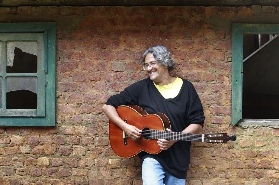 Morre Cláudio Roberto, parceiro de Raul e autor de sucessos como 'Maluco beleza', aos 70 anos