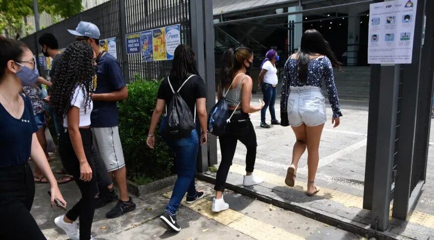 Enem 2022: saiba como consultar o local de prova e programe-se para chegar no dia com antecedência