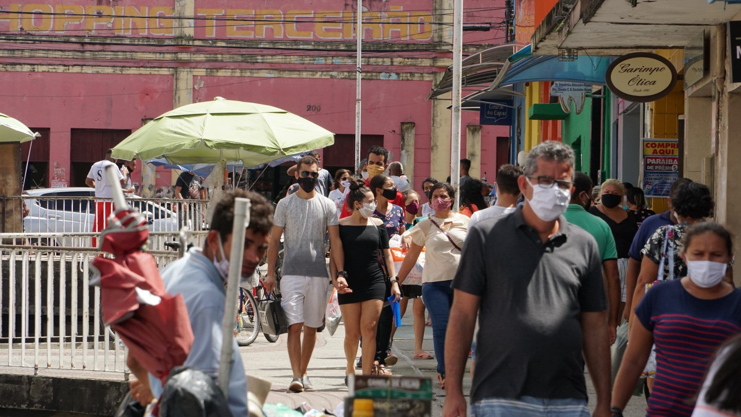 NOVO DECRETO: João Azevêdo libera uso de máscaras em locais abertos e fechados em toda Paraíba